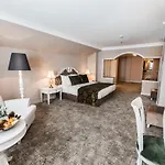 Karinna Convention Center & Luxury - Full Board 호텔 5*