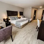 Karinna Convention Center & Luxury - Full Board 호텔