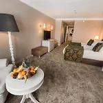 호텔 Karinna Convention Center & Luxury - Full Board 5*