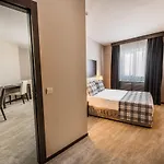 Karinna Convention Center & Luxury - Full Board 호텔