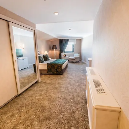 Karinna Convention Center & Luxury - Full Board