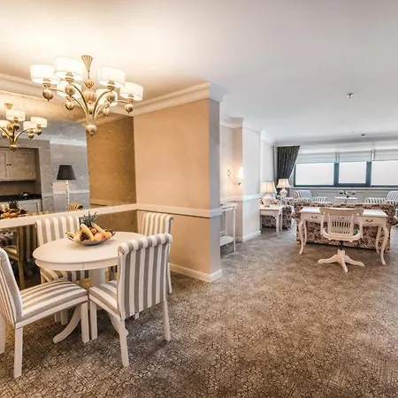 Karinna Convention Center & - Full Board 5*