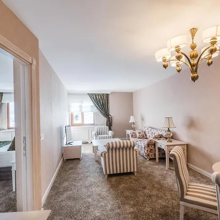 Karinna Convention Center & Luxury - Full Board