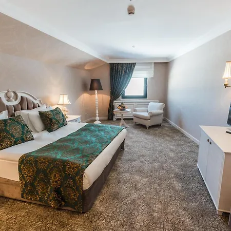 Karinna Convention Center & Luxury - Full Board
